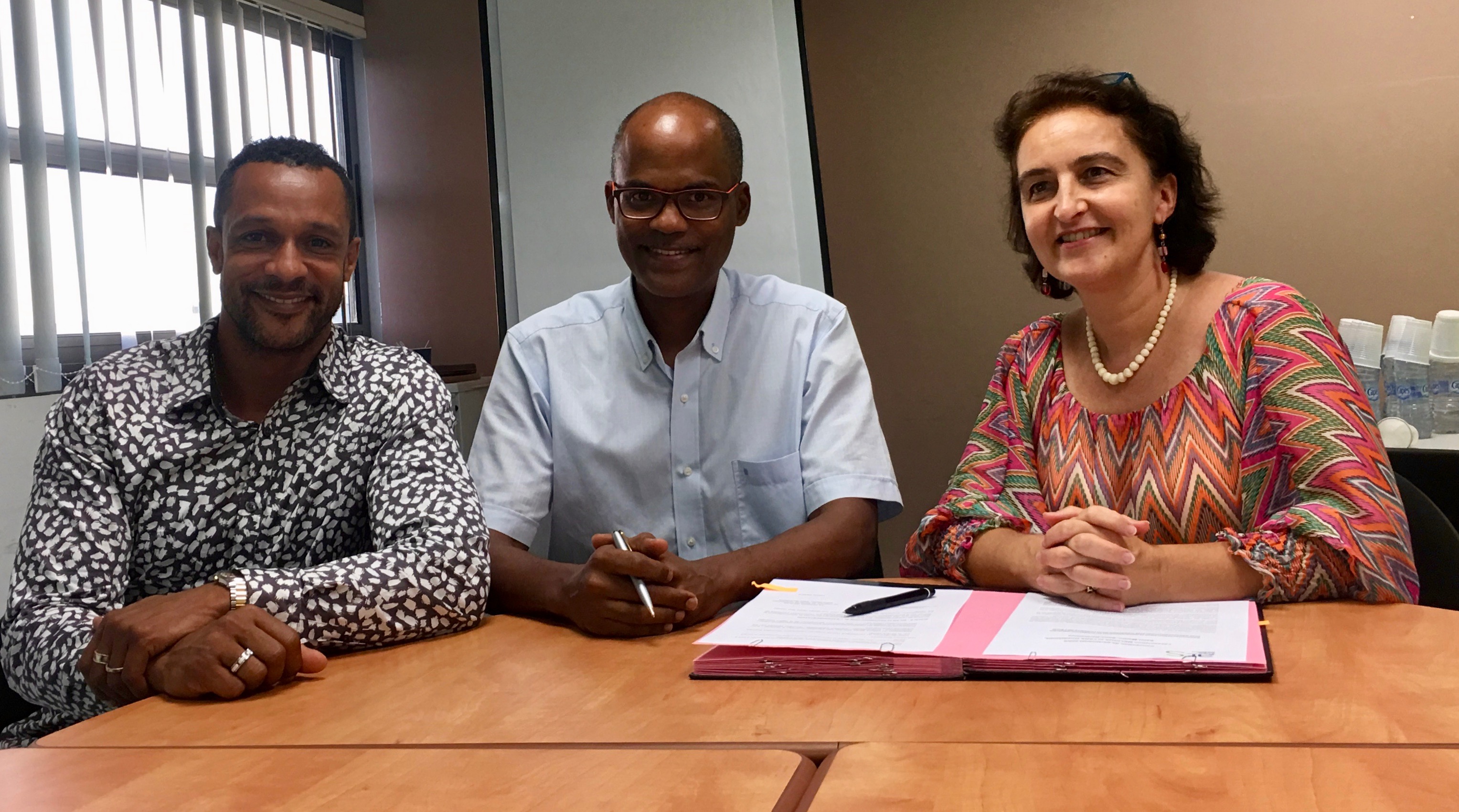 Cardiologie: Signature d’une convention entre l'association MELIGUA, l’ARS et le GRADES Archipel 971